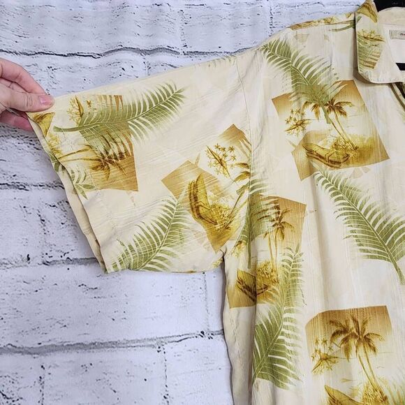Tommy Bahama Mens 100% Silk Tropical Short Sleeve Hawaiian Shirt Size 2XL - Picture 5 of 11